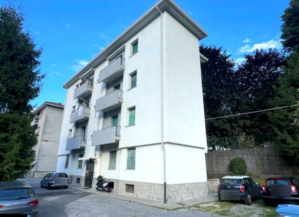 appartamento in vendita a Como in zona Albate