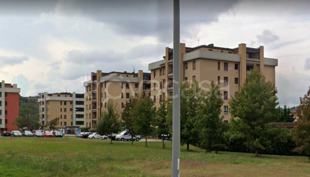 appartamento in vendita a Como in zona Camerlata