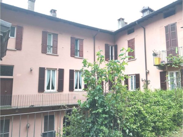 appartamento in vendita a Como in zona Borghi