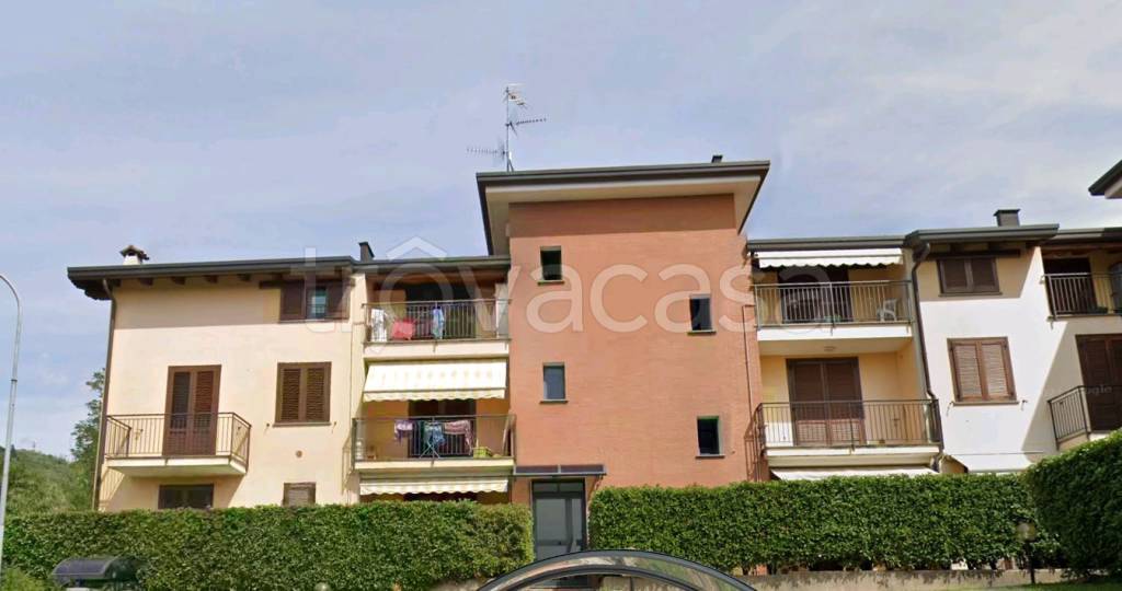 appartamento in vendita a Como in zona Prestino