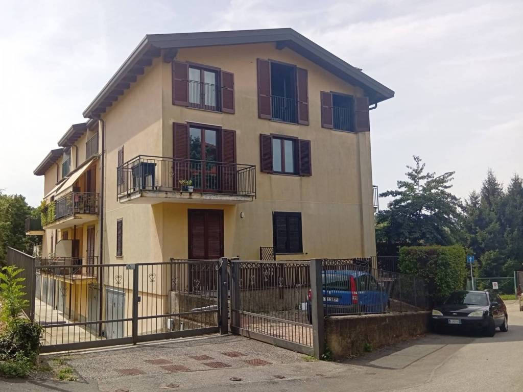 appartamento in vendita a Como in zona Camerlata