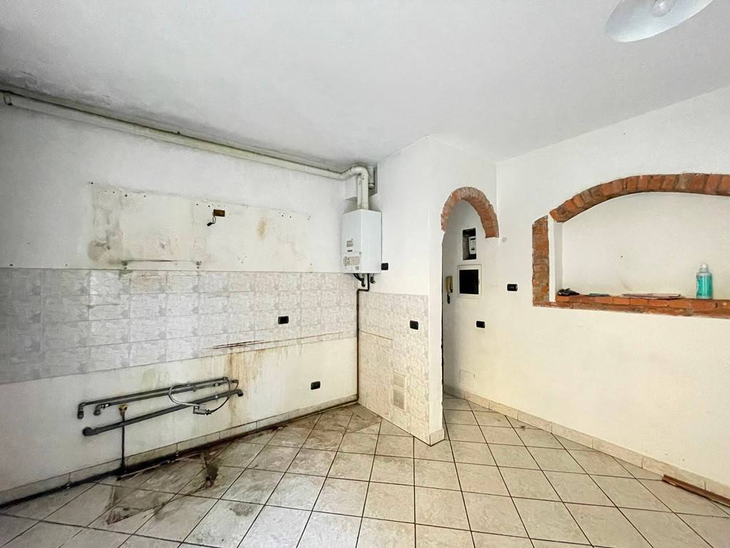 appartamento in vendita a Como in zona Caserme