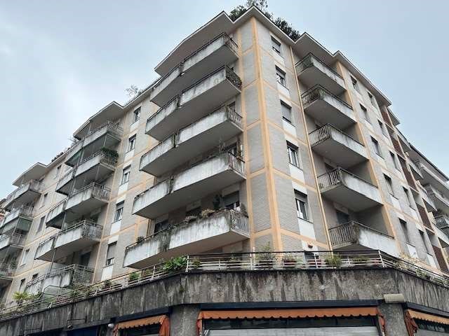appartamento in vendita a Como in zona Borghi