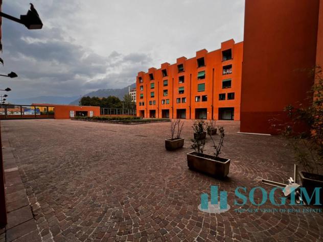 negozio in vendita a Como in zona Como Centro