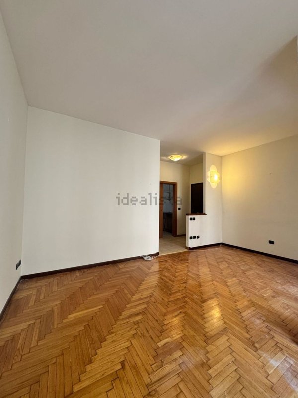 appartamento in vendita a Como in zona Viale Varese