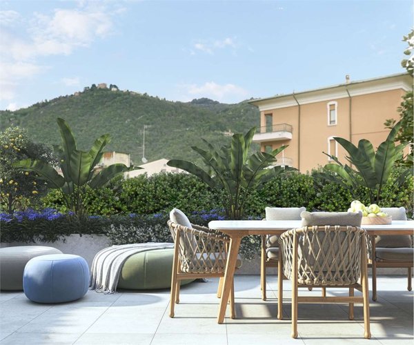 appartamento in vendita a Como in zona Como Centro