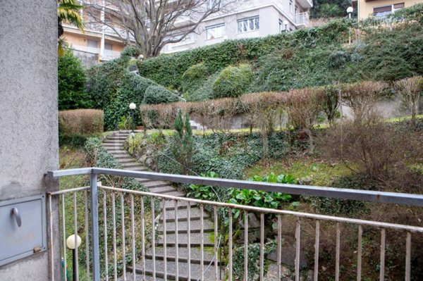 appartamento in vendita a Como in zona Valduce