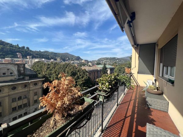 appartamento in vendita a Como in zona Como Centro