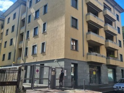 appartamento in vendita a Como in zona Como Centro