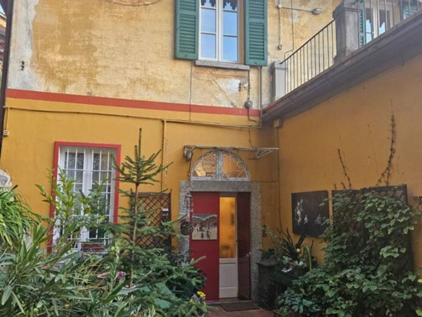 appartamento in vendita a Como in zona Civiglio