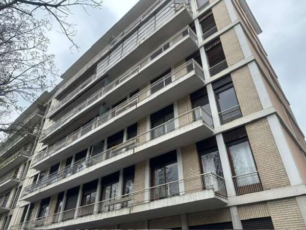appartamento in vendita a Como in zona Como Centro