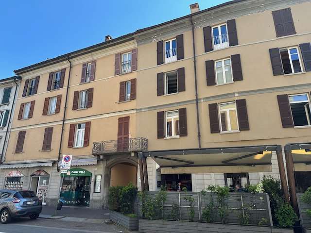 appartamento in vendita a Como in zona Como Centro