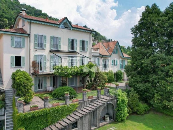 casa indipendente in vendita a Como in zona Garzola