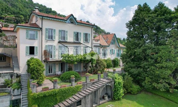 casa indipendente in vendita a Como in zona Garzola