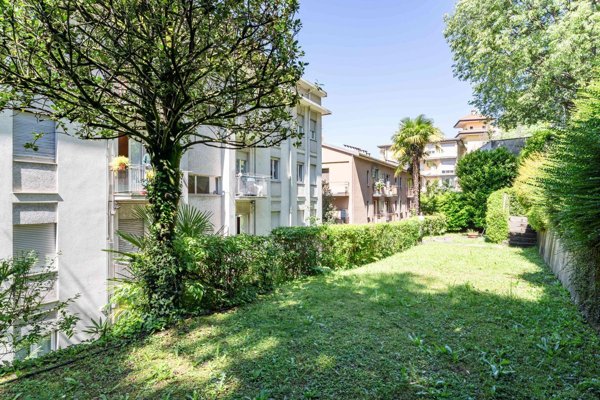 appartamento in vendita a Como in zona Como Centro
