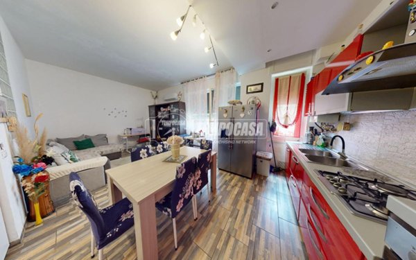 appartamento in vendita a Como in zona Breccia