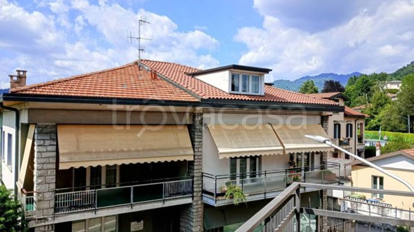 appartamento in vendita a Como in zona Albate