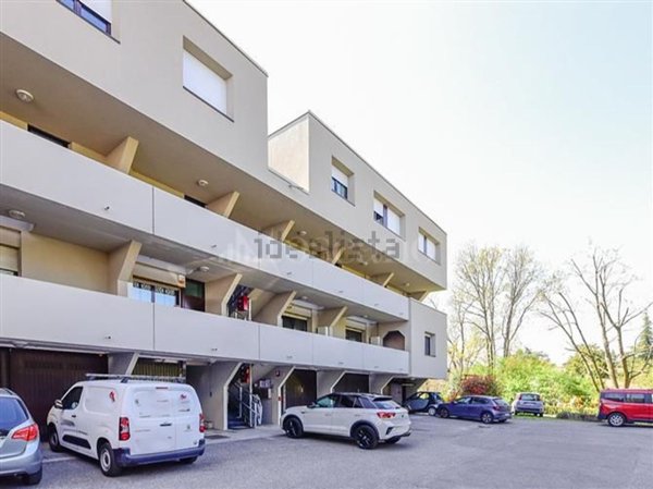 appartamento in vendita a Como in zona Prestino