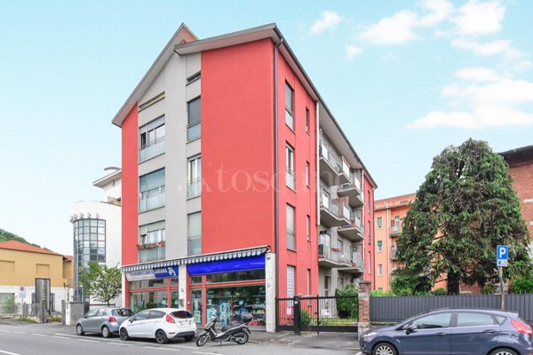 appartamento in vendita a Como in zona Camerlata