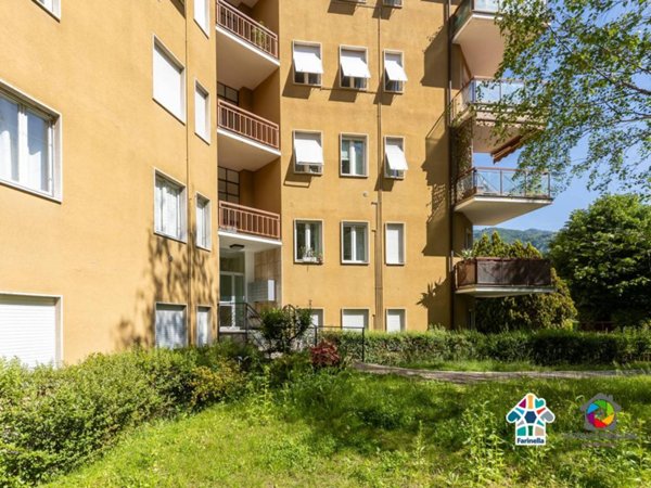 appartamento in vendita a Como in zona Lora