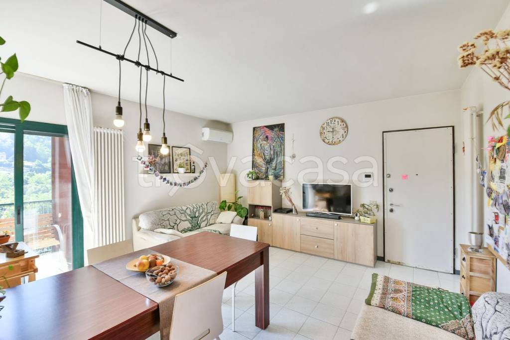 appartamento in vendita a Como in zona Como Centro