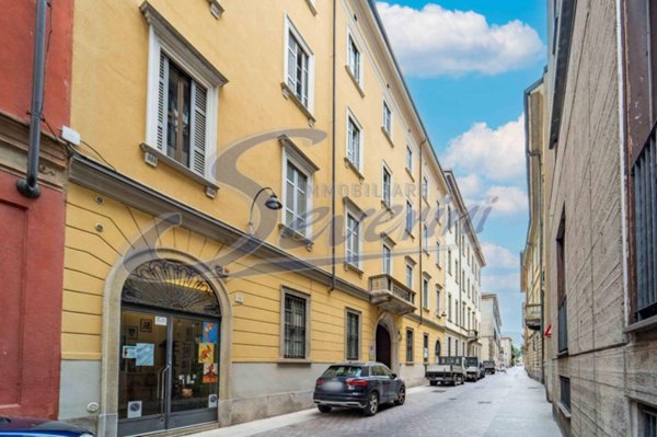 appartamento in vendita a Como in zona Como Centro
