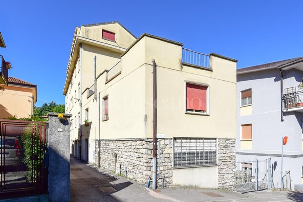 appartamento in vendita a Como in zona Caserme