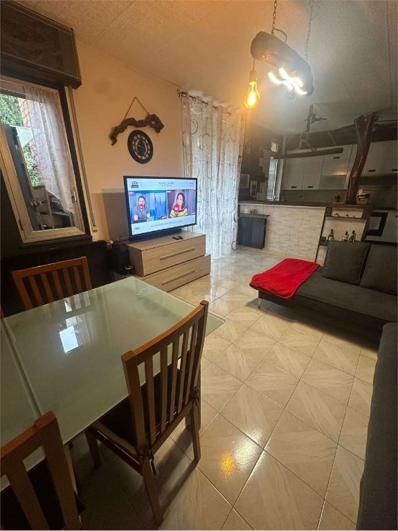 appartamento in vendita a Como in zona Como Centro