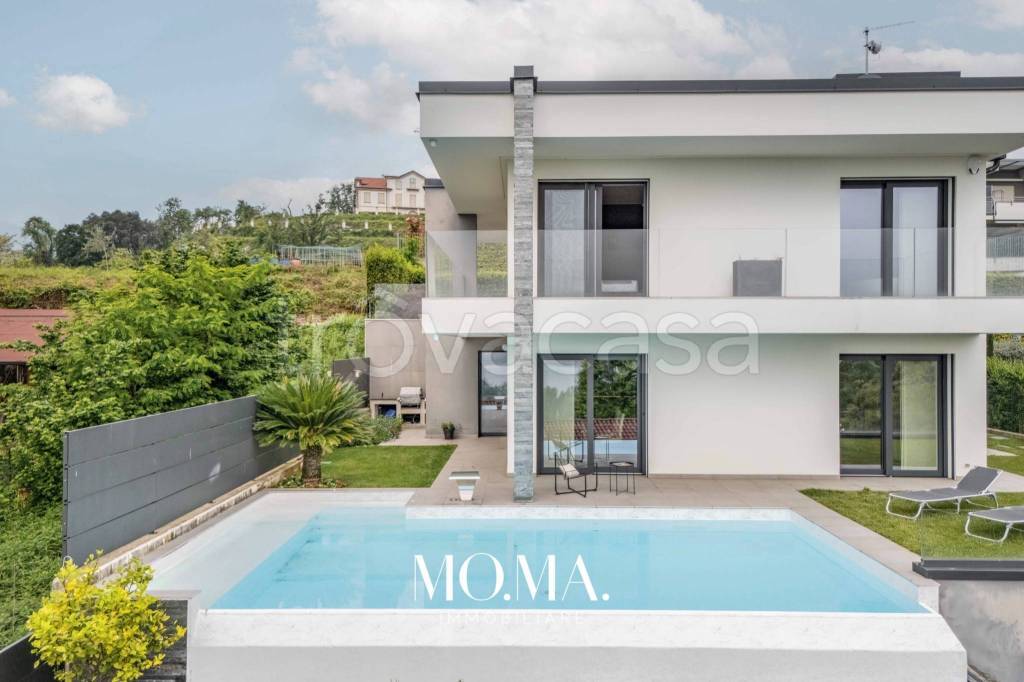casa indipendente in vendita a Como in zona Como Centro