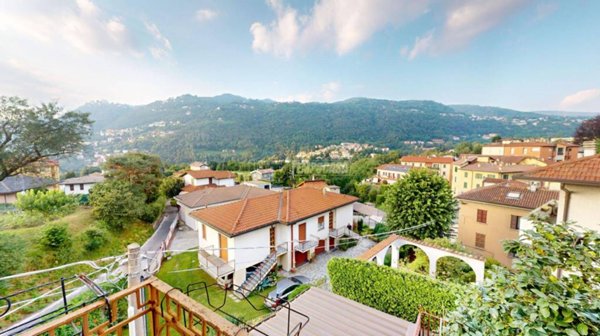 appartamento in vendita a Como in zona Lora