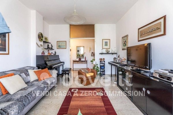 appartamento in vendita a Como in zona Prestino
