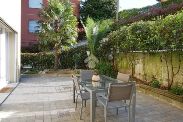 appartamento in vendita a Como in zona Prestino