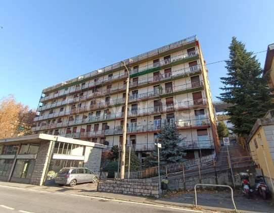 appartamento in vendita a Como in zona Ponte Chiasso