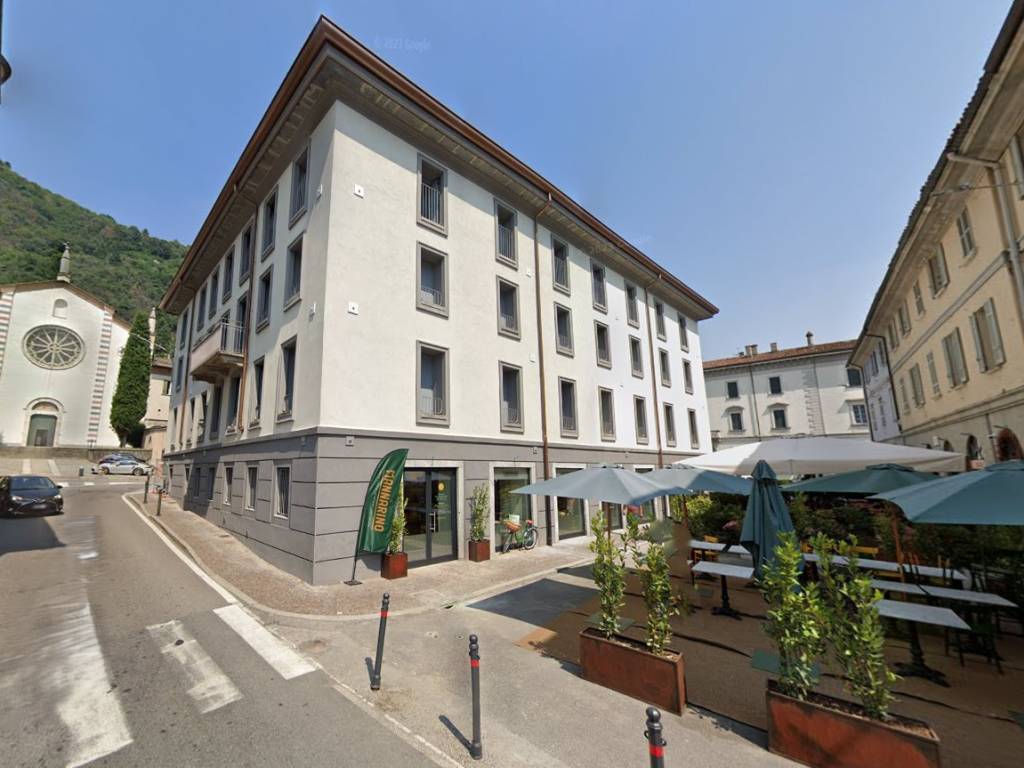 negozio in vendita a Como