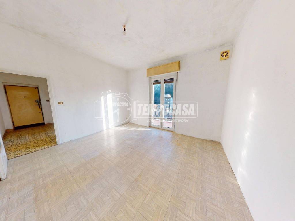 appartamento in vendita a Como in zona Borghi