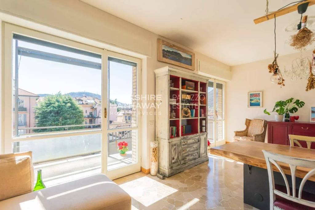 appartamento in vendita a Como in zona Valduce