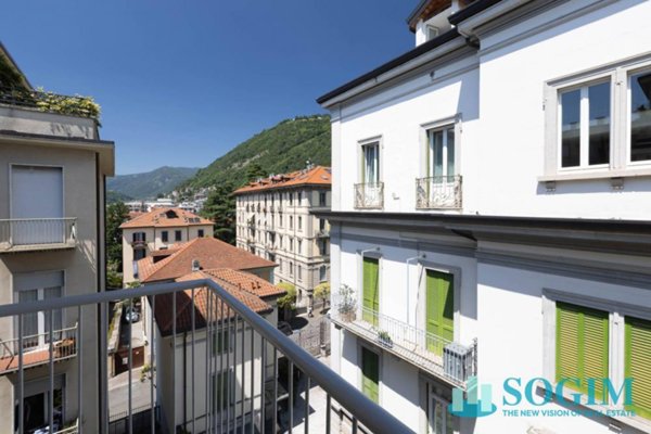 appartamento in vendita a Como in zona Borghi