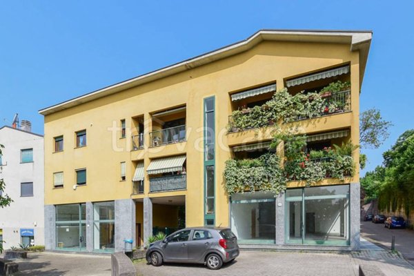 appartamento in vendita a Como in zona Breccia