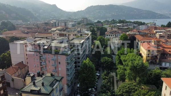 appartamento in vendita a Como in zona Viale Varese