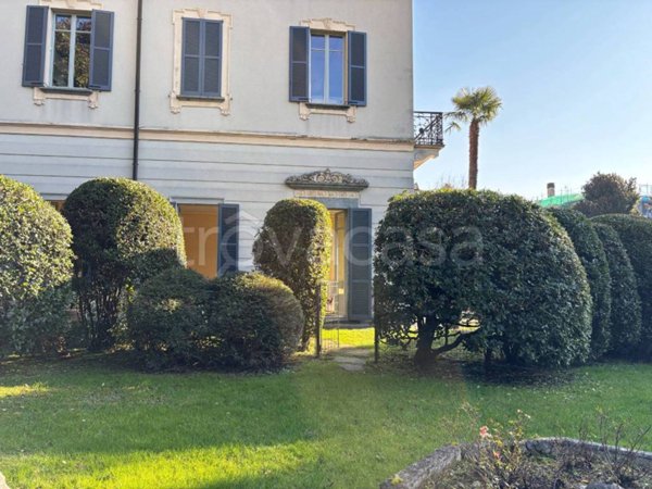 appartamento in vendita a Como in zona Valduce