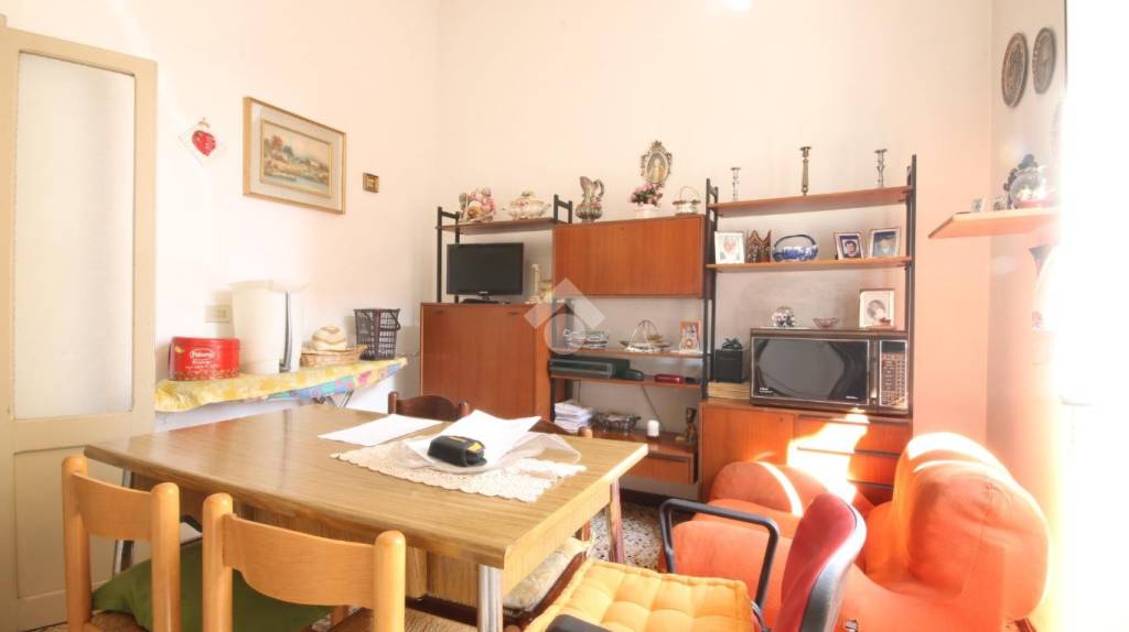 appartamento in vendita a Como in zona Ponte Chiasso