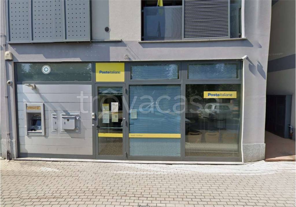 negozio in vendita a Como in zona Rebbio