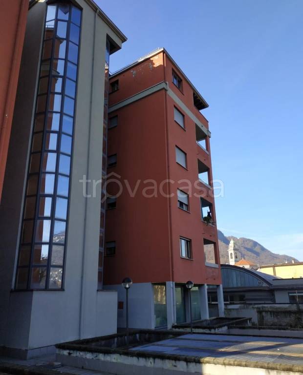 appartamento in vendita a Como in zona Caserme