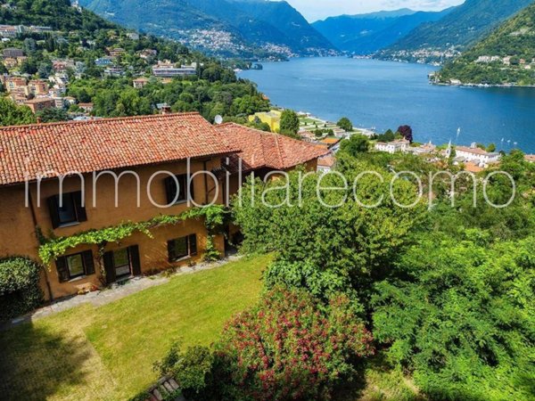 casa indipendente in vendita a Como in zona Como Centro