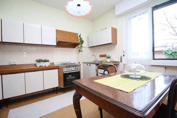 appartamento in vendita a Como in zona Albate