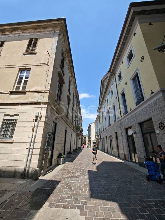 quadrivano in vendita a Como in zona Como Centro