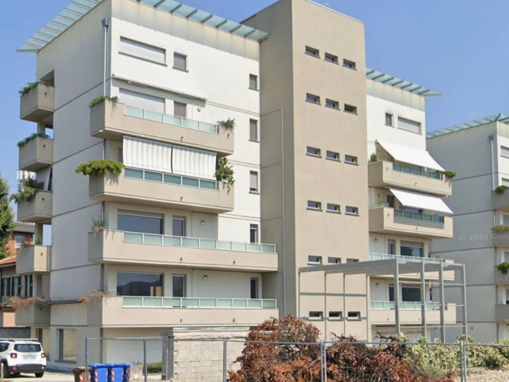 appartamento in vendita a Como in zona Rebbio
