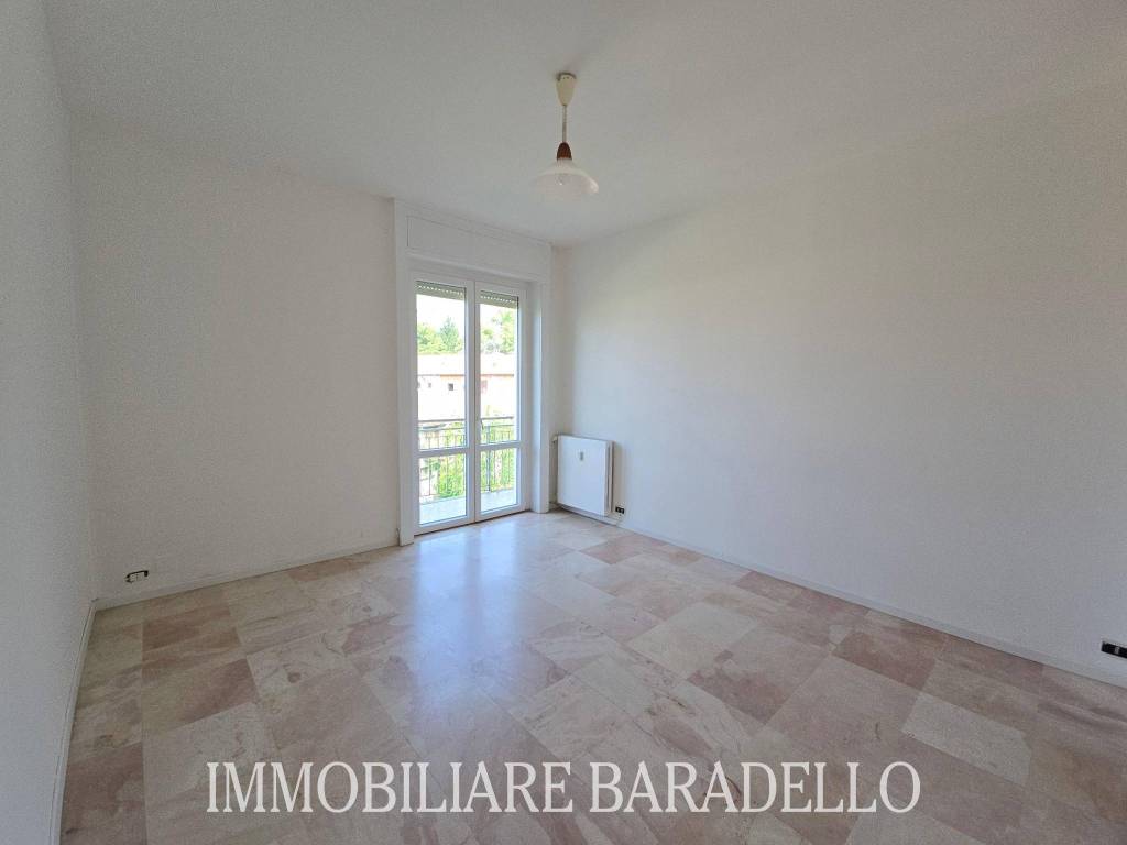 appartamento in vendita a Como in zona Rebbio