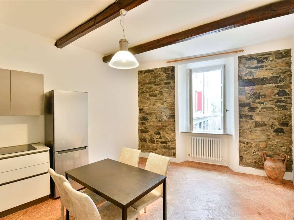 appartamento in vendita a Como in zona Como Centro