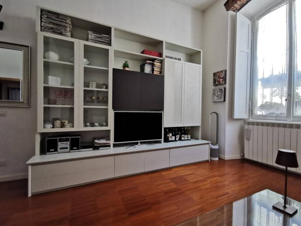 appartamento in vendita a Como in zona Borghi